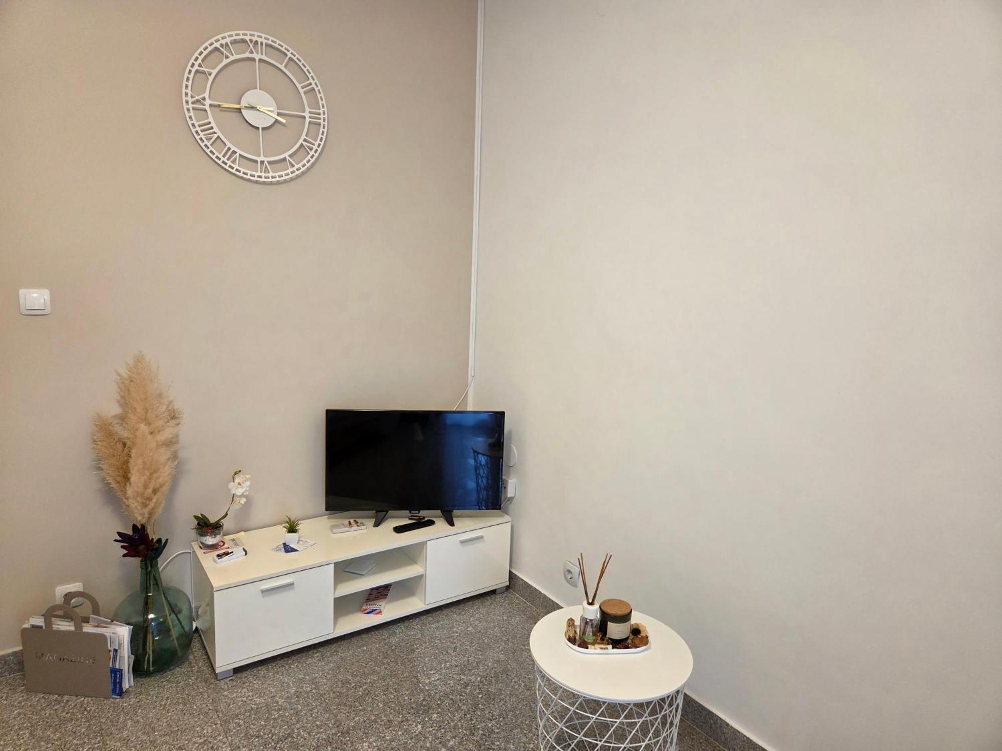 Apartment Rajci เซรส ภายนอก รูปภาพ