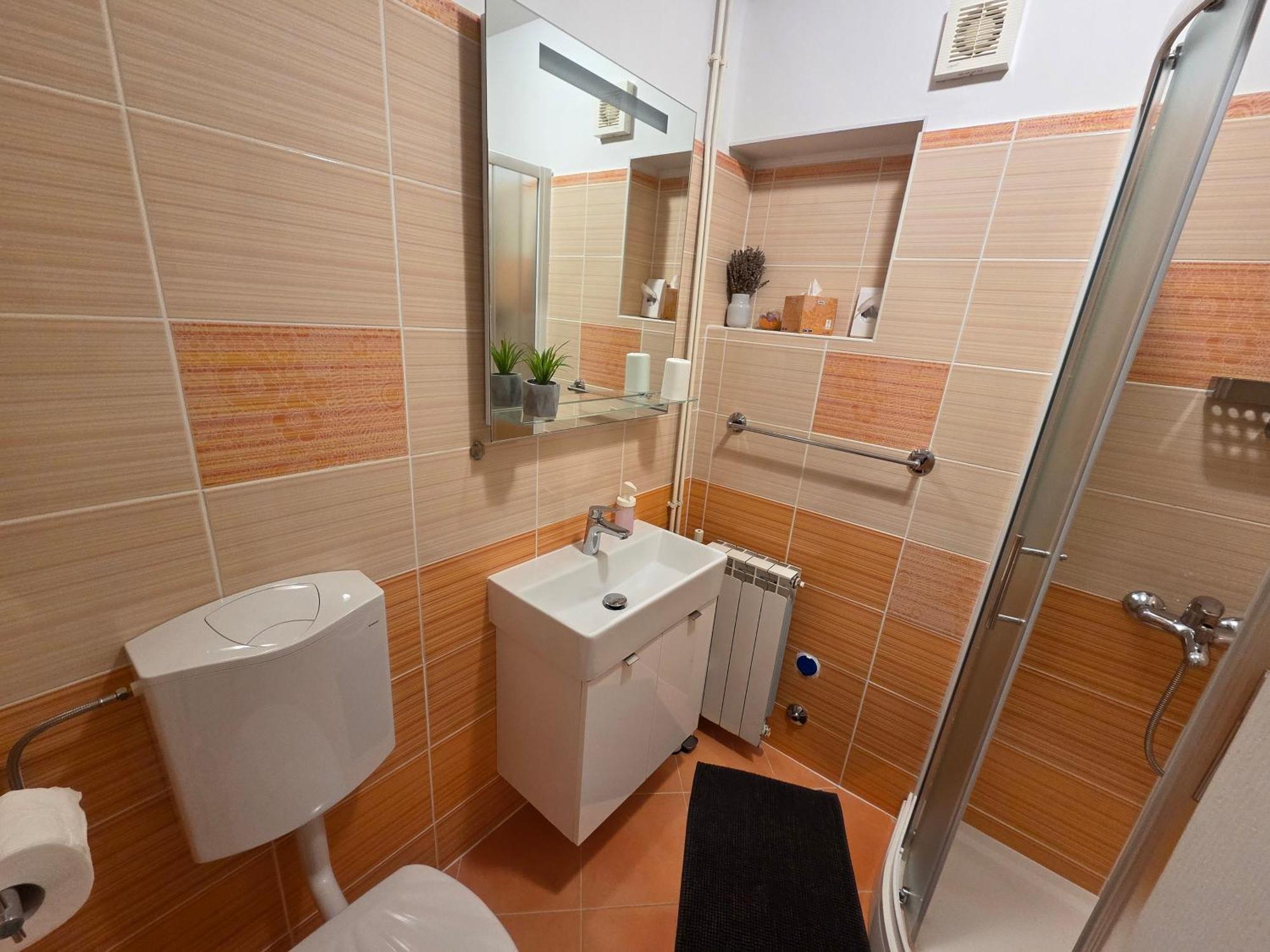 Apartment Rajci เซรส ภายนอก รูปภาพ